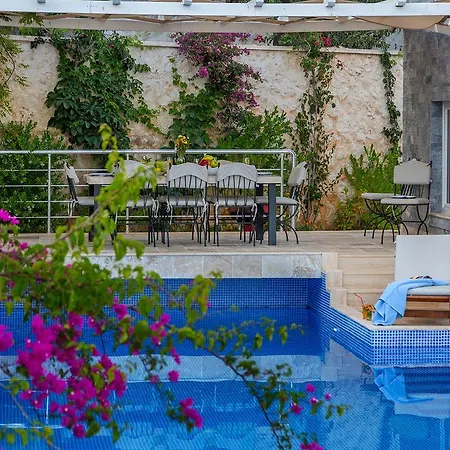 Ada Villas - Area